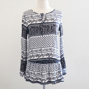 Black and White Floral Pattern Top Shirt Size S